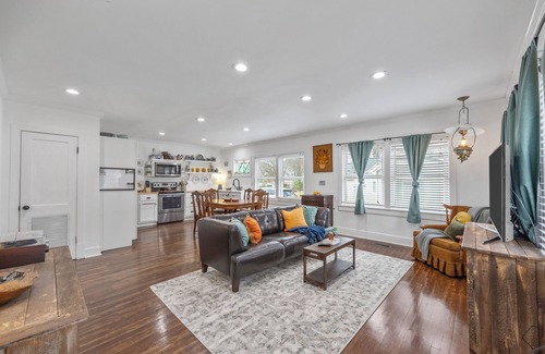 Belle Mina House | Welcome to Belle Mina, population: one hundred and twenty two plus you!