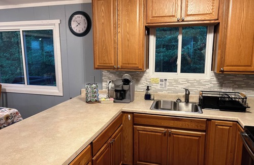 Gouldsboro House | Welcome to Bree-Z-Bear Lodge– 5BR Pocono Escape Gameroom, Sunroom, a Scenic Vibe