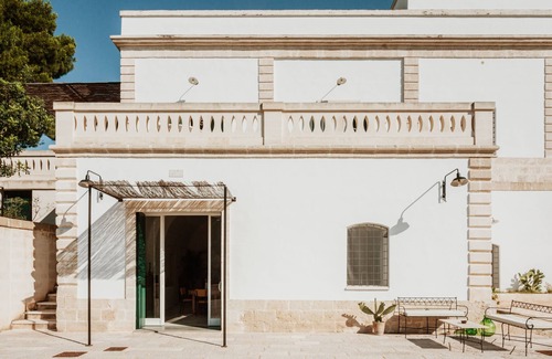 Massafra House | Welcome to CASINA FIND your relaxation surrounded by breath-taking landscape