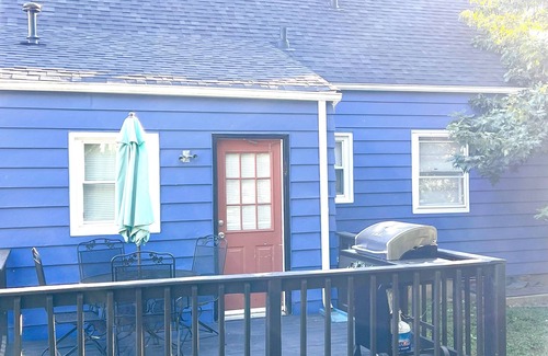 Louisville House | Welcome to Cheerful House