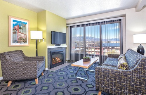 Downtown Reno Resort | Welcome to fun in every direction !