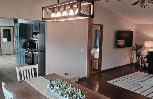 Markesan House | Welcome to Green Lake County @ The Puckaway Place! A spacious waterfront retreat