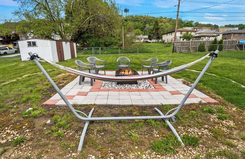 Allentown House | Welcome to Juniata! King Size Bed, Wifi, New