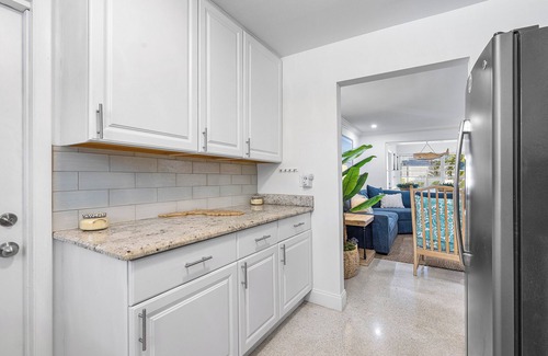 Riverside House | Welcome to Manatee Inn, a charming and cozy getaway located in Jupiter,Fl