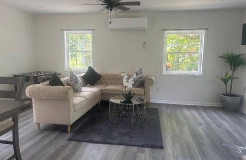 New Paltz House | Welcome to New Paltz. Charming 3-bedroom house with AC, WIFI,