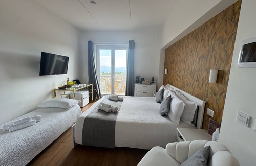 Capodimonte House | Welcome to our oasis of elegance and comfort enjoy the best of Naples!