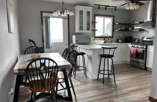 Shakopee House | Welcome to Shakopee! Promotion ending of October. Quickly Place Your Reservation