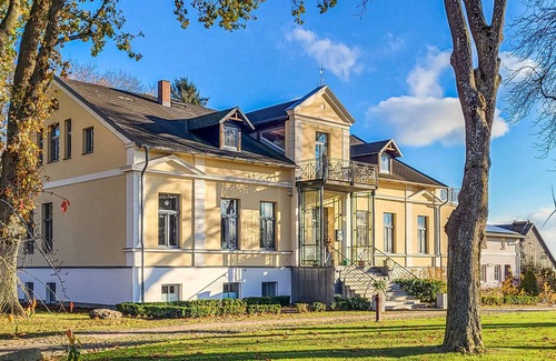 Behnkendorf Apartment | Welcome to the apartment Baabe with a beautiful view of the landscape!