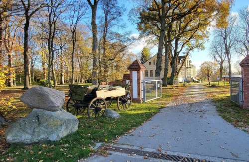 Behnkendorf Apartment | Welcome to the appealing vacation apartment Strahlsund.