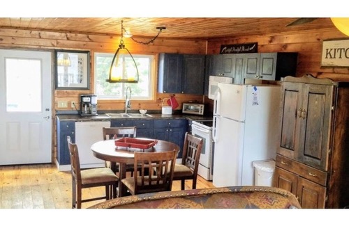 Powassan House | Welcome to the Cottage on beautiful Wassi Lake