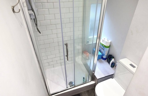 Kilburn Apartment | Welcome to The Hideaway!