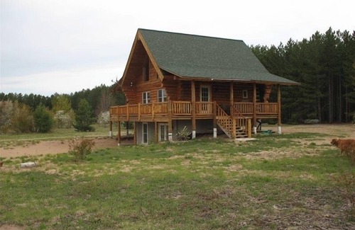 Atlantic Mine House | Welcome to 'The Log Cab-Inn' - Where Great Memories Are Made