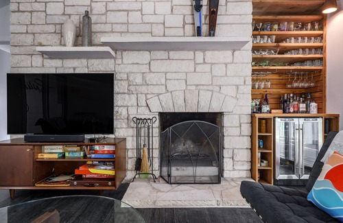 Spicewood House | Welcome to The Main Haven at Hilltop Haven of Spicewood, Texas.