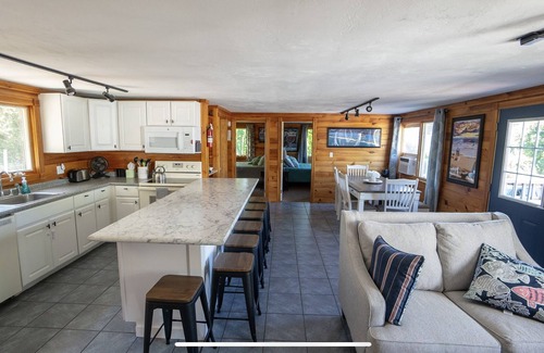 Wells House | Welcome to the Sand Bar! Friday-Friday Weekly Rental