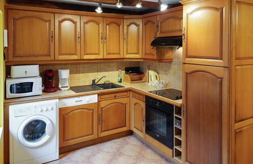 Sougeal House | Welcome to this colourful and family-friendly holiday home with pool.