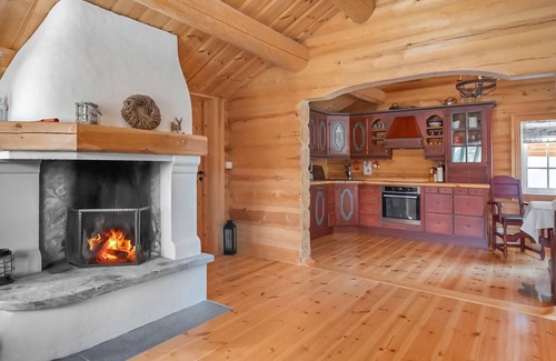 Hol House | Welcome to this cozy and rustic cottage in Skibyen and South Dalen!
