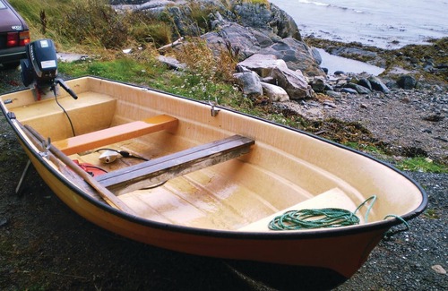 Aure House | Welcome to this simple but functional small cottage situated in very beautiful nature.