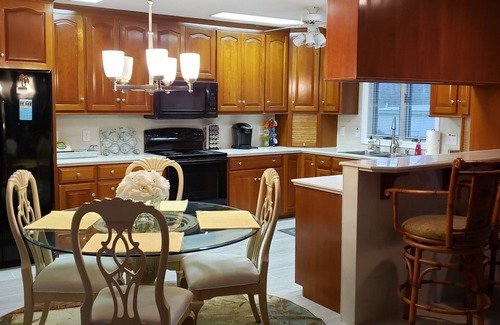 Socastee House | Welcome to Waterway Getaway - Your home away from home!