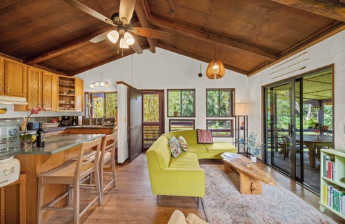 Keaau House | Welcome to your Hale Away From Home!