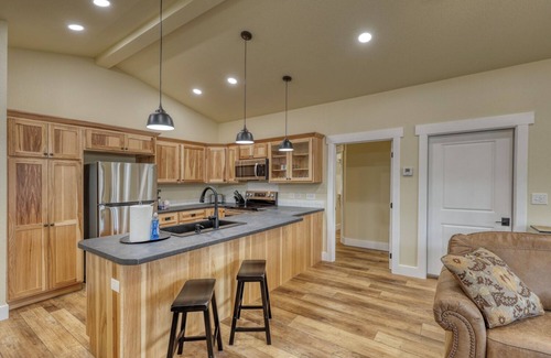 Rockerville Condo | Welcome to your tranquil Rapid City retreat! Tucked at the end of a quiet cul-de-sac, our single-level home gives riders and roamers a calm base only minutes from downtown, the Black Hills and famous scenic routes.