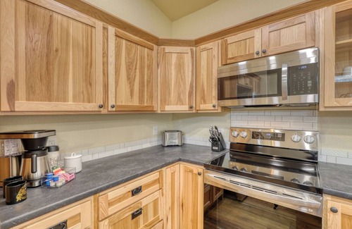 Rockerville Condo | Welcome to your tranquil Rapid City retreat! Tucked at the end of a quiet cul-de-sac, our single-level home gives riders and roamers a calm base only minutes from downtown, the Black Hills and famous scenic routes.