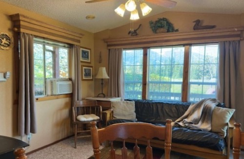 Concrete Cottage | Welcome to your year-round mountain getaway and historic ranch in the foothills of the North Cascades!