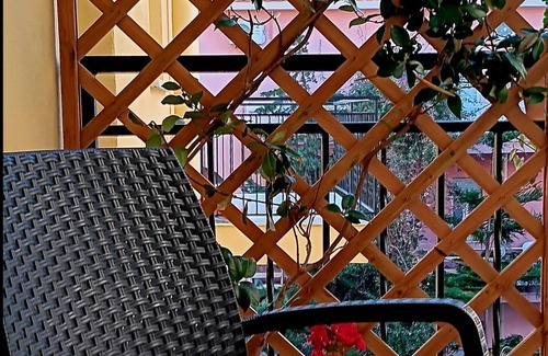 Isola delle Femmine Bed & Breakfast | Welcomed as at home but independent in a bright room with bathroom and balcony