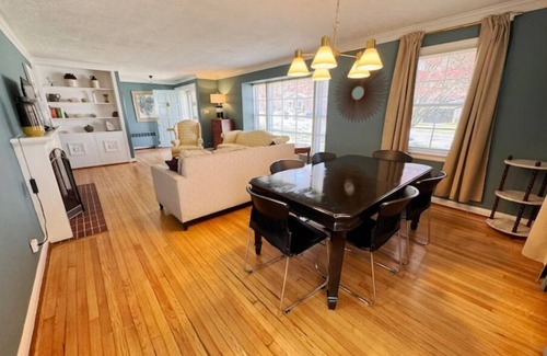 Danville House | Welcoming 3bd/2ba near Averett