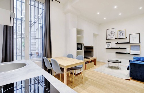 Quartier du Faubourg-Montmartre Apartment | Welcoming apartment - 1BR/4P - Grands Boulevards