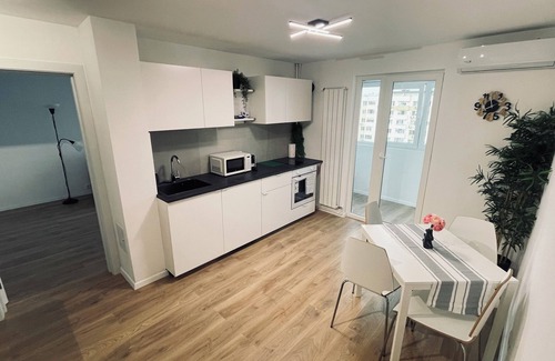 Sector 6 Apartment | Welcoming apartment with AC in vibrant Bucharest