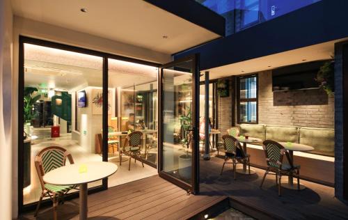 Xicheng Hotel | WeLight逐光旅舍百花深处胡同店
