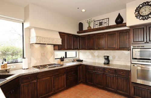 Fifth Green House | WELL APPOINTED HOME, PRIVATE YARD, POOL, GOLF CART, MAIN FLOOR BEDROOMSnn