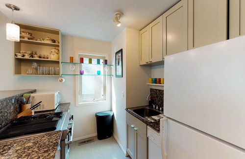Alyeska Condo | Well-equipped condo with WiFi - great location near skiing