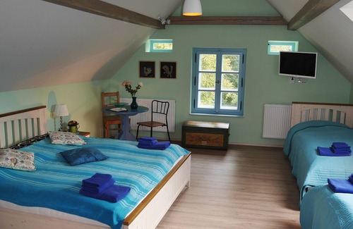 Male Chrastany Resort | Wellness Hotel Boží Oko, 1 double 2 single bed