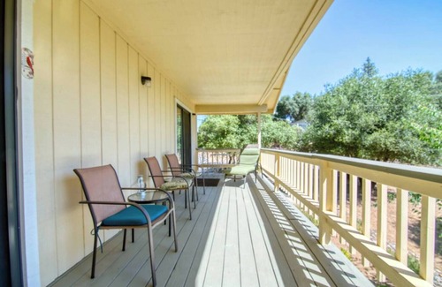 Groveland Apartment | Wells Fargo Station at Pine Mountain Lake