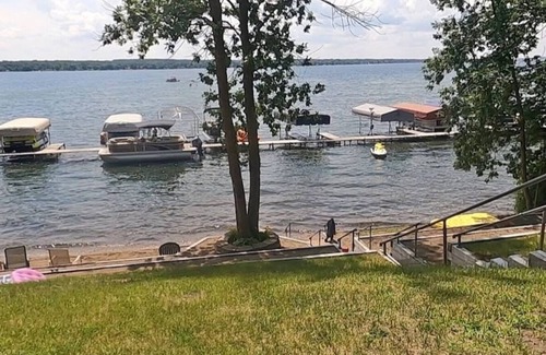 Battle Lake Cabin | West Battle Lake Direct Access - Brand new!