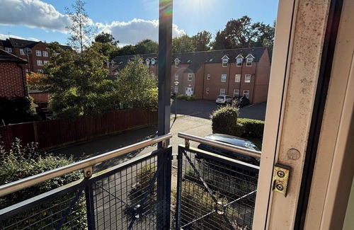 West Bridgford Apartment | West Bridgford luxury Balcony Apartmentn5 minutes to Nottingham Forest ground.