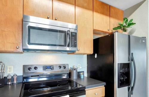 West Campus Apartment | West Campus Oasis | 2 Apts Accommodating 14 Guests