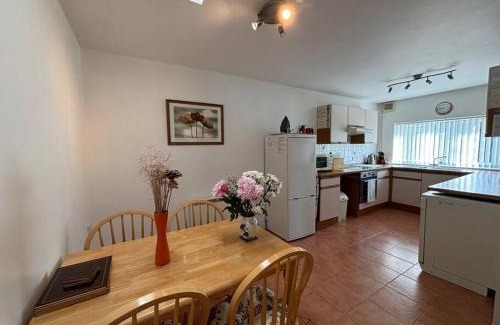 Meare Apartment | West Down