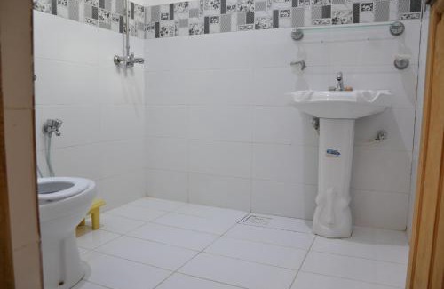 Muzaffarabad House | West End Lodges