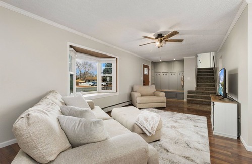 Greeley House | West Greeley 5 bed/4 bath tastefully furnished and recently updated.
