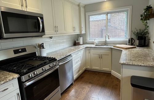 Hamilton House | West Hamilton Home