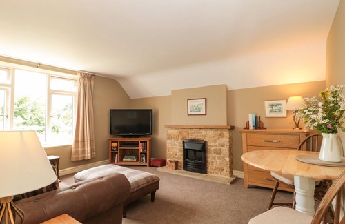 Martock Cottage | WEST MOOR COTTAGE ANNEX, romantic, with a garden in Martock