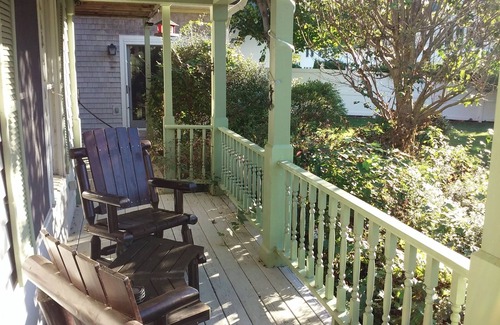 Isle La Motte House | West Shore Lake Champlain Sunsets and Mountain Views