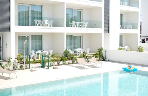 Faro Apartment | West Village Appartamento - NUOVO con piscina