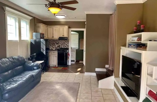 Montgomery House | West Wing at the Manor w/Swimming Pond & Sand Volleyball Access