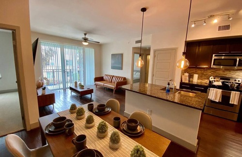 Woodlake - Briar Meadow Apartment | Westchase 2B2B king Fully equipped Long term
