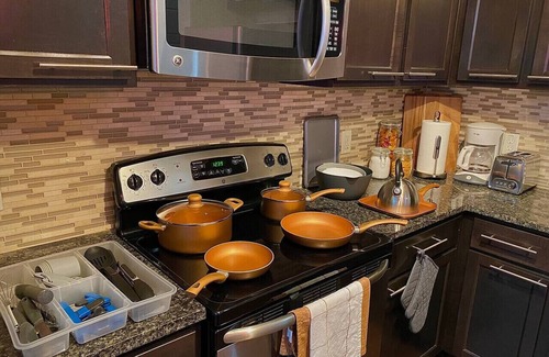 Woodlake - Briar Meadow Apartment | Westchase Long term Pool Gym King fully equipped