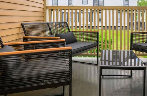 Eastside House | Westcott 2BR 3 Bed Apt in Mansion mins to SU JMA Dome