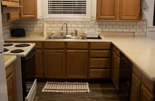 Salina House | Western Charm Getaway, Spacious 2BR Near I-70 in Salina. Single level no stairs